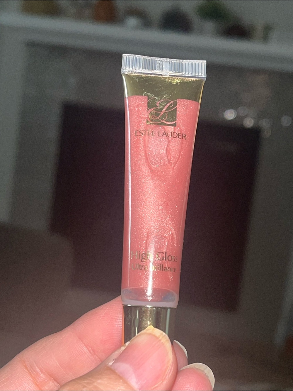 Estée Lauder High Gloss in Berry
